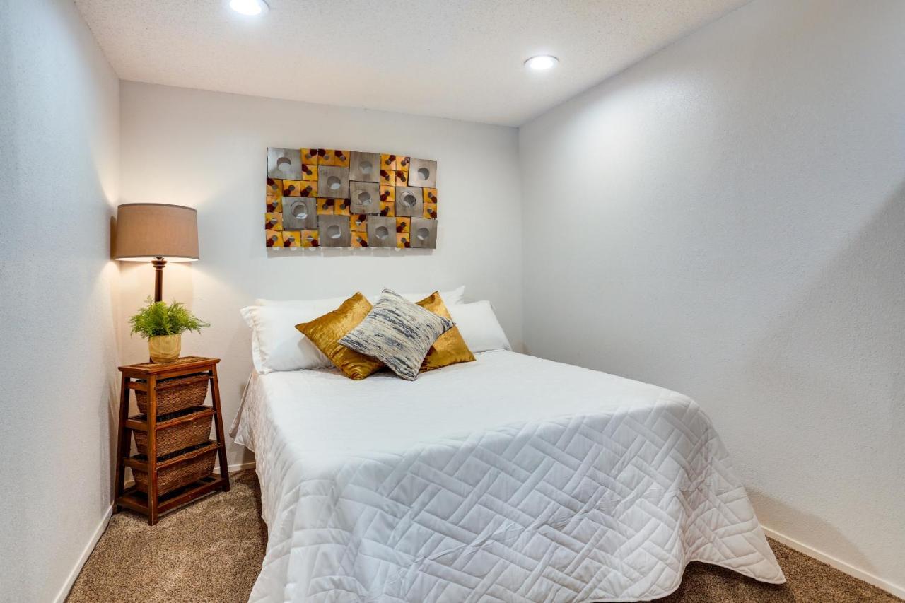 Rapid City Apartment With Mountain Views! Exterior photo